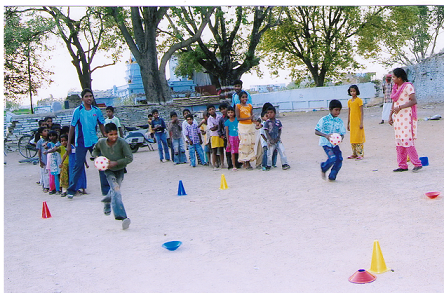 Heena (in yellow top and white skirt) with Sameera (in yellow dress) enjoying the session.